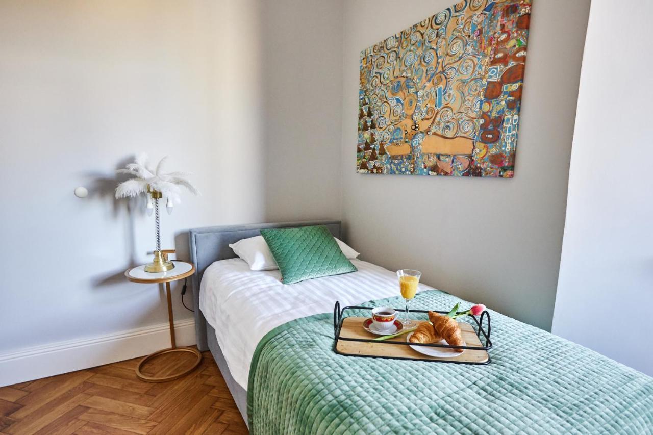 Art Deco Apartament Dla 6 Osob Chorzow/Katowice 6A Dış mekan fotoğraf